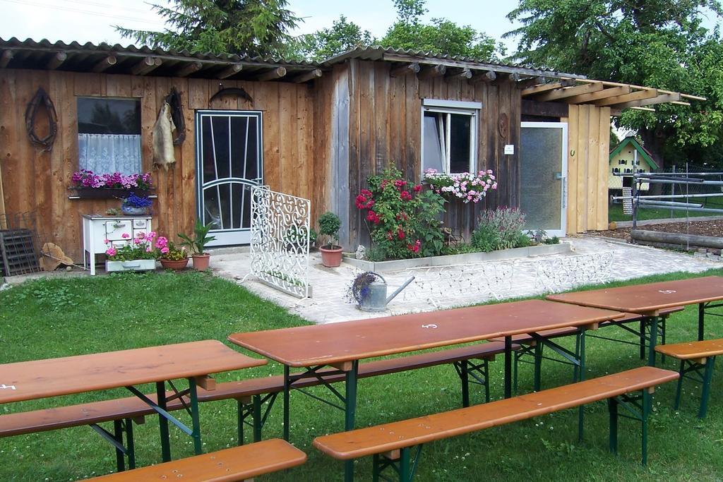 Landhotel Zum Adler Oberbechingen Esterno foto