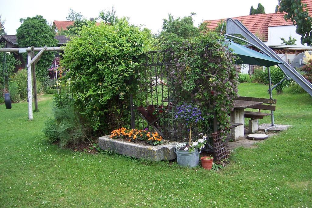 Landhotel Zum Adler Oberbechingen Esterno foto